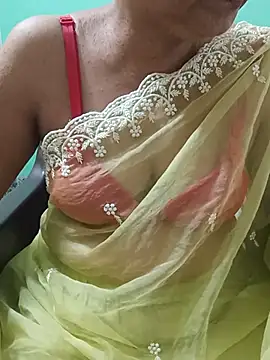 Snapshot of Saroj-Shah chatting on 7, 7, 2026 Saroj-Shah online show from 7, 7, 2026