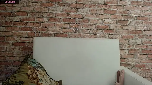 Stefania Star  online show from 1, 4, 2026