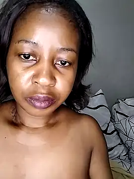 queenbboobs online show from 10, 1, 2025