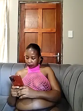 queenbboobs online show from 6, 12, 2024