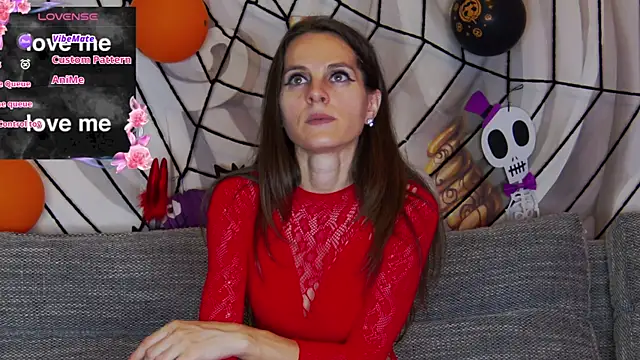 hailey peach online show from 31, 10, 2025