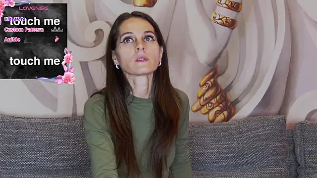 hailey peach online show from 18, 1, 2026