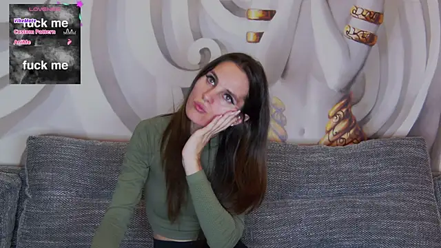 hailey peach online show from 2, 3, 2025