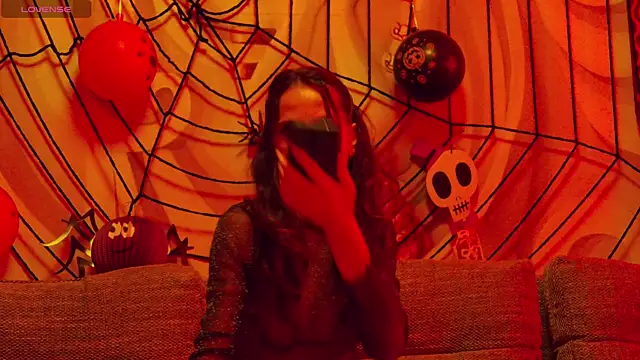 hailey peach online show from 29, 10, 2025