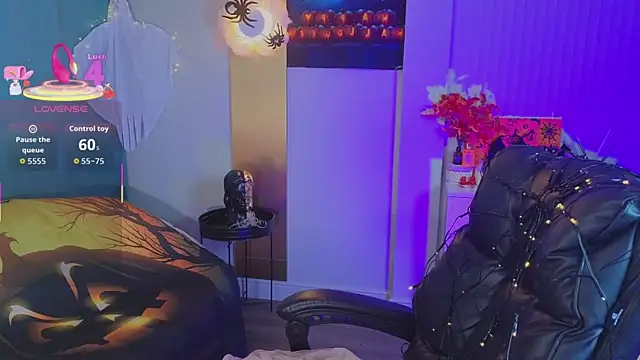 Jenna Adams  online show from 31, 10, 2025