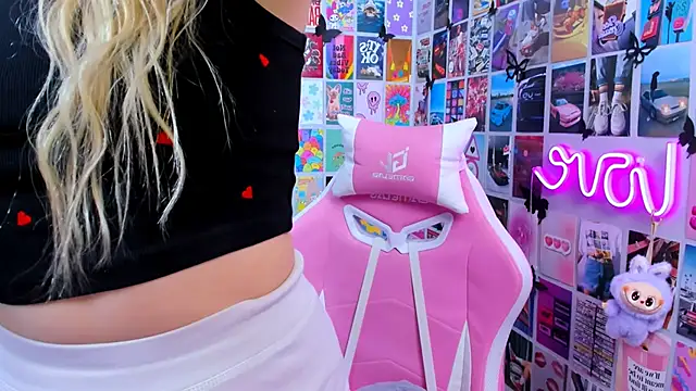 MiaMilas online show from 12, 1, 2026