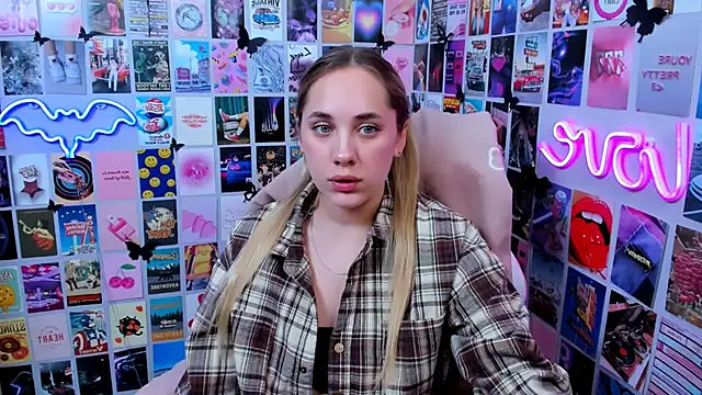 MiaMilas online show from 7, 10, 2025