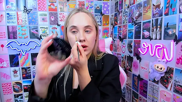 MiaMilas online show from 22, 12, 2025