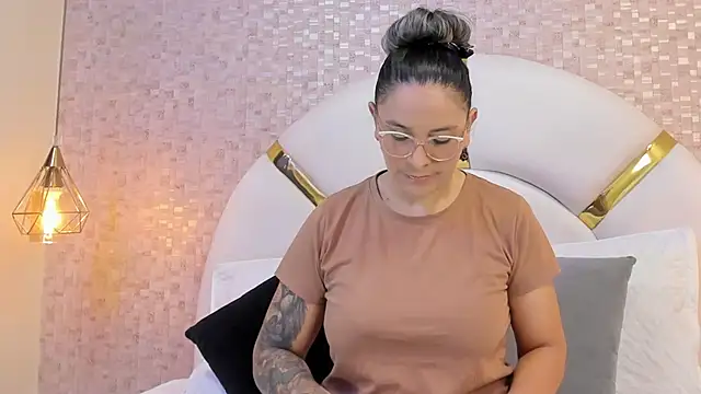 sophie 1 online show from 28, 2, 2025