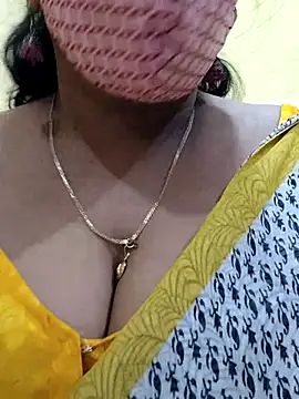 Snapshot of mallu-sumi chatting on 9, 3, 2025 mallu-sumi online show from 9, 3, 2025