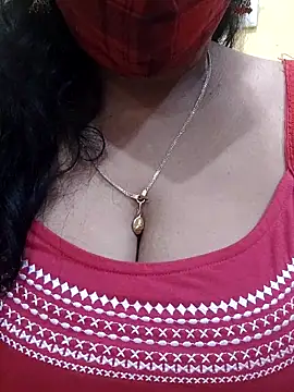 Snapshot of mallu-sumi chatting on 7, 3, 2025 mallu-sumi online show from 7, 3, 2025