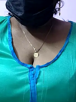 mallu-sumi online show from 10, 4, 2026