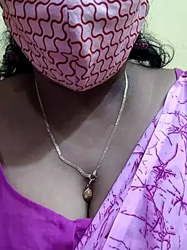 Snapshot of mallu-sumi chatting on 8, 3, 2025 mallu-sumi online show from 8, 3, 2025