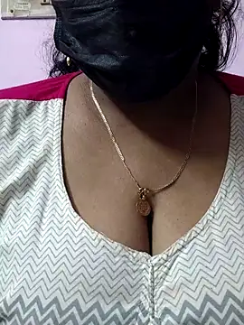 mallu-sumi online show from 16, 4, 2026