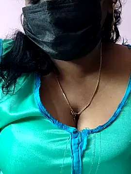 mallu-sumi online show from 10, 4, 2026