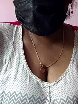 mallu-sumi online show from 17, 4, 2026