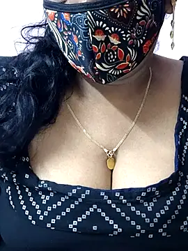 mallu-sumi online show from 19, 4, 2026