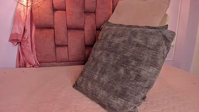 kristakinnky online show from 28, 3, 2026