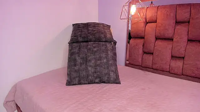 kristakinnky online show from 22, 4, 2026