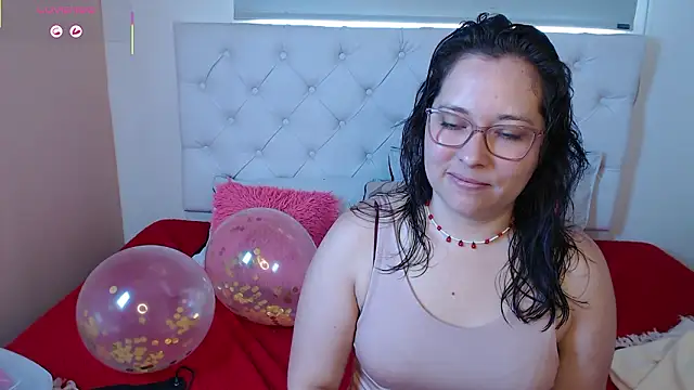 May Carlier online show from 13, 2, 2026