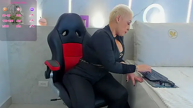 Snapshot of mia_becke chatting on 22, 3, 2025 mia becke online show from 22, 3, 2025