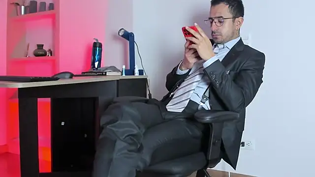 pablo-rincon95 online show from 13, 2, 2025