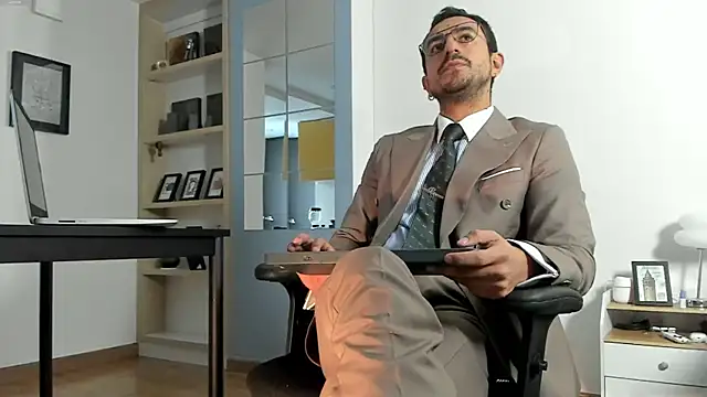 pablo-rincon95 online show from 2, 6, 2026
