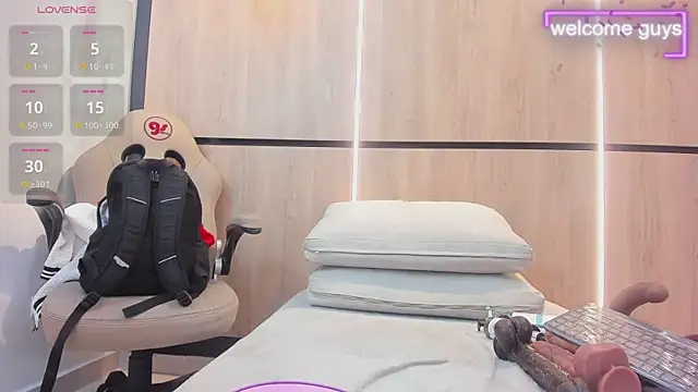 adela chase online show from 1, 12, 2025