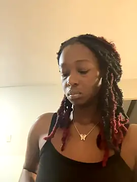 Snapshot of spicysugar74 chatting on 4, 12, 2024 spicysugar74 online show from 4, 12, 2024