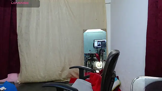 Aranza-Queen online show from 7, 4, 2026