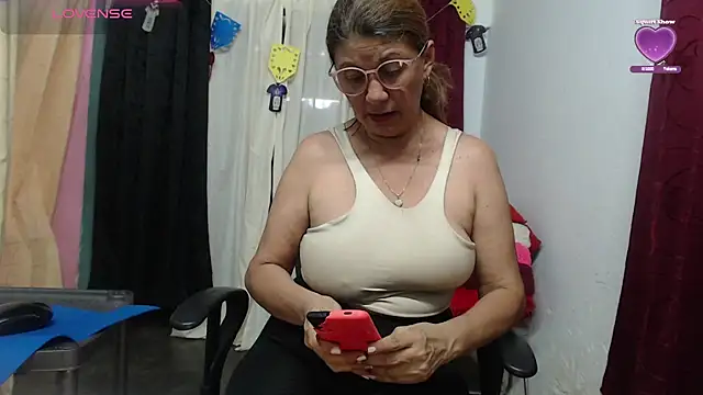 Aranza-Queen online show from 29, 6, 2026