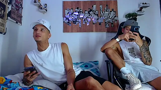 Friendsofeverything  online show from 22, 4, 2026