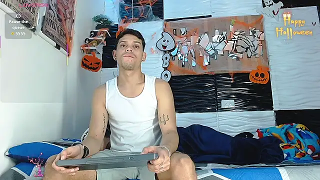 Friendsofeverything  online show from 21, 10, 2025