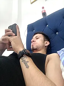 Snapshot of stivevv chatting on 14, 4, 2026 stivevv online show from 14, 4, 2026