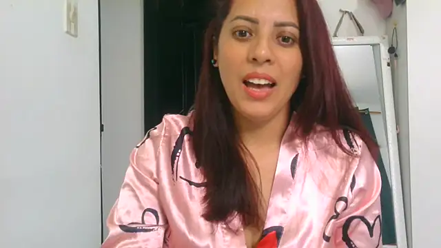 Snapshot of Anne_kis chatting on 15, 10, 2025 Anne kis online show from 15, 10, 2025