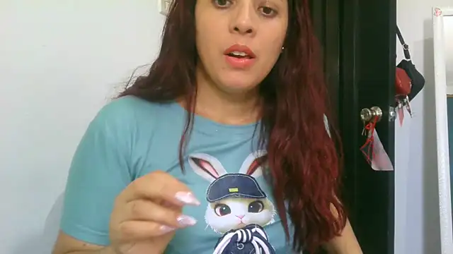 Snapshot of Anne_kis chatting on 11, 9, 2025 Anne kis online show from 11, 9, 2025