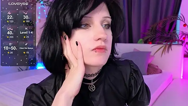 dark vamp  online show from 6, 1, 2025