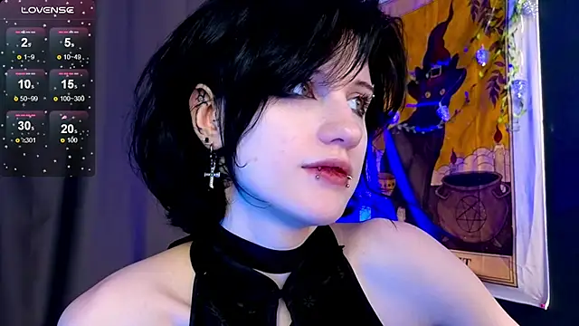 dark vamp  online show from 30, 12, 2024