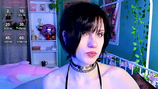 dark vamp  online show from 2, 12, 2025