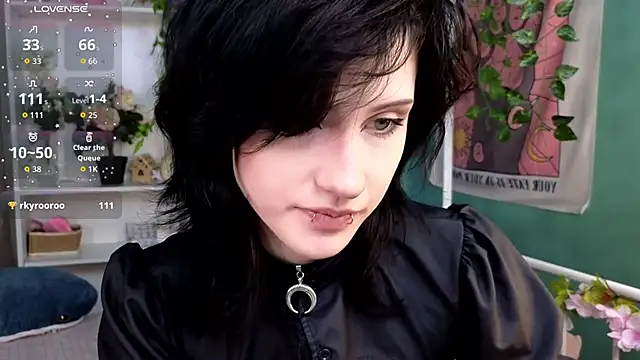 dark vamp  online show from 16, 10, 2025