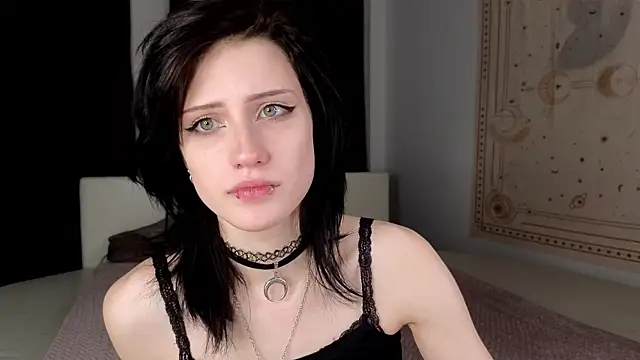 dark vamp  online show from 18, 10, 2025