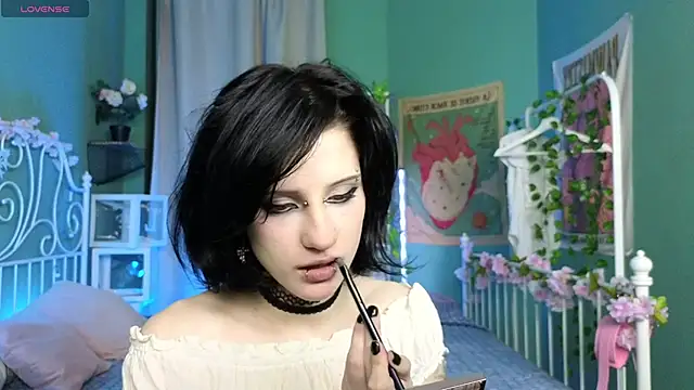 dark vamp  online show from 24, 2, 2025