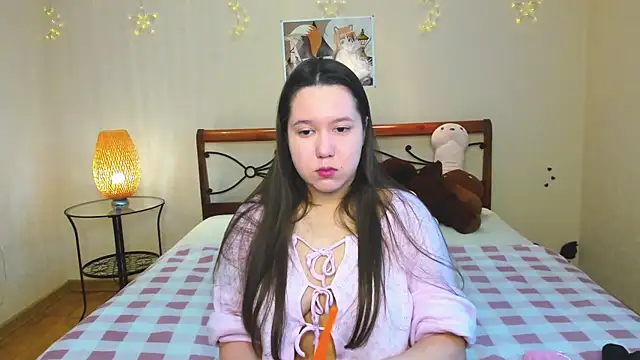 Snapshot of Mira_Karter chatting on 4, 3, 2025 Mira Karter online show from 4, 3, 2025