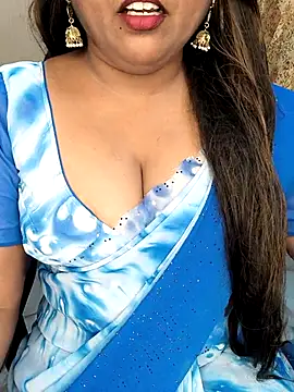 Snapshot of honey-sexy chatting on 26, 10, 2025 honey-sexy online show from 26, 10, 2025