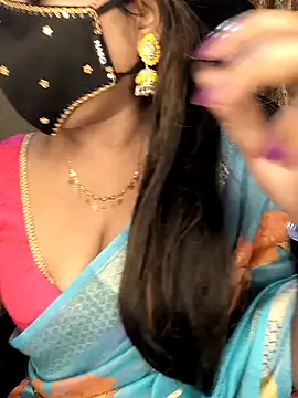 Snapshot of honey-sexy chatting on 30, 11, 2025 honey-sexy online show from 30, 11, 2025