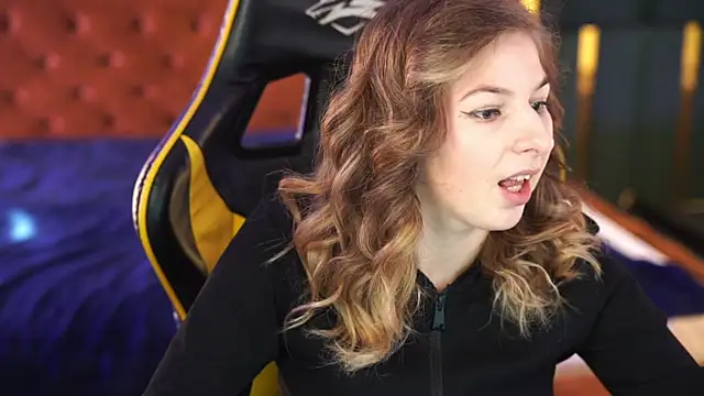 Snapshot of Inessa_Song chatting on 9, 3, 2025 Inessa Song online show from 9, 3, 2025