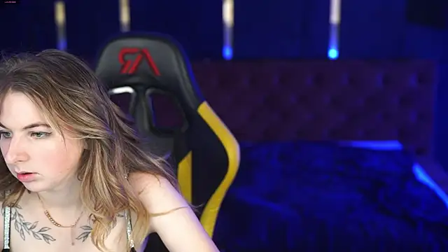 Snapshot of Inessa_Song chatting on 5, 3, 2025 Inessa Song online show from 5, 3, 2025