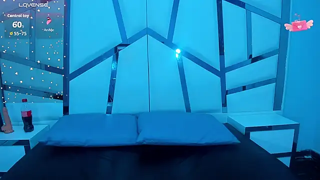 Lucy White   online show from 19, 12, 2025