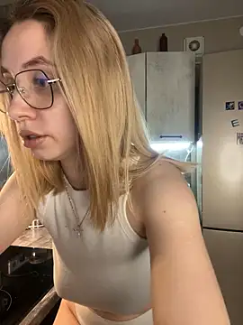 Kitty Katrine online show from 18, 12, 2025