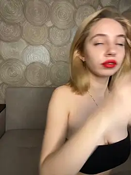 Kitty Katrine online show from 4, 11, 2025